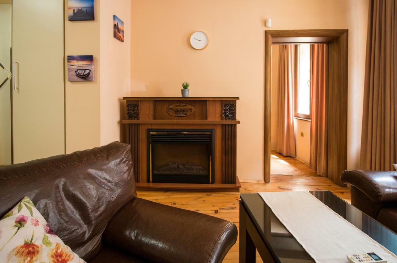 The Rocky House - Central & Private 2Bdr By Flat Mаnager Płowdiw Zewnętrze zdjęcie