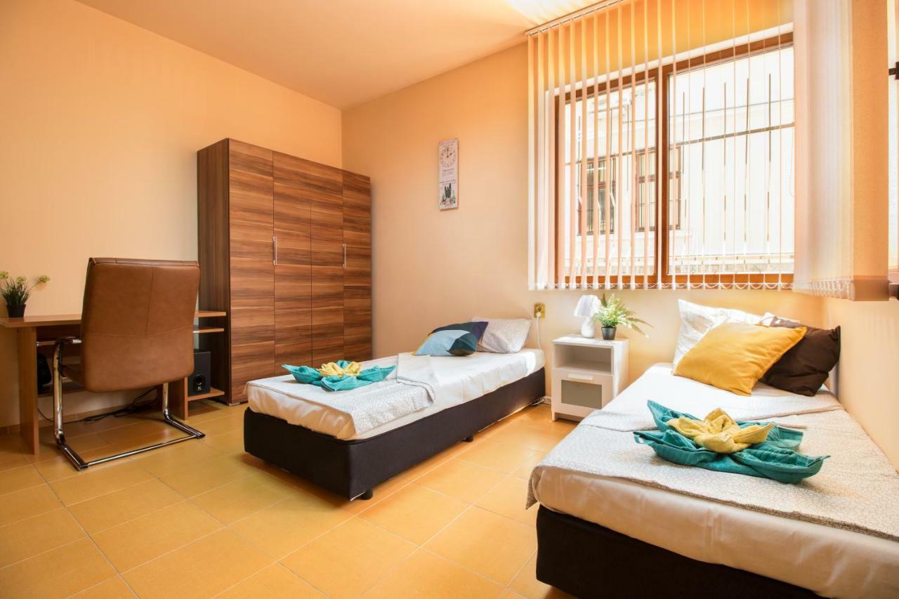 The Rocky House - Central & Private 2Bdr By Flat Mаnager Płowdiw Zewnętrze zdjęcie
